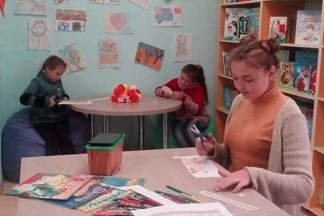 У Публічно-шкільній бібліотеці філії с. Вільгір розглянули етапи розвитку ЗМІ