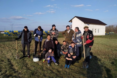 Гравці та вболівальники ФК «Калина» с.Бугрин  долучилися до проєкту 